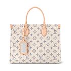 Louis Vuitton OnTheGo MM M24708 Cream