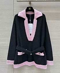 Chanel Women's V-neck Sweatshirt Black