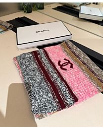 Chanel Knitted cashmere scarf