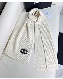 Chanel Knitted wool scarf