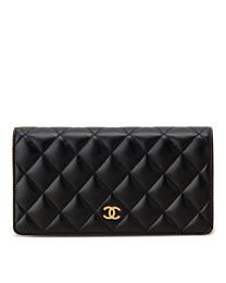 Chanel Quilted Bi-fold Wallet in Lambskin Black