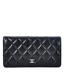 Chanel Quilted Bi-fold Wallet in Lambskin Black