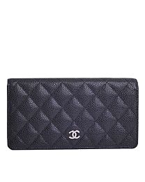 Chanel Quilted Bi-fold Wallet in Caviar Black